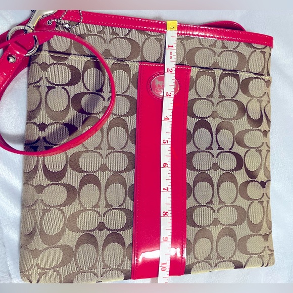 Crossbody Coach print bag - Picture 6 of 7
